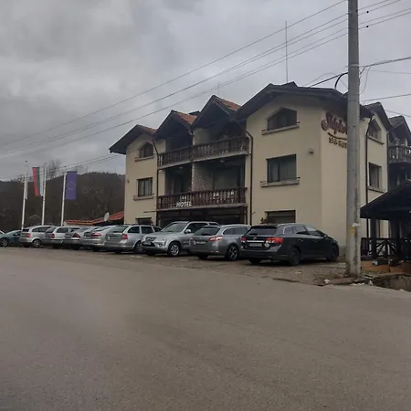Family Shipkovo Hotel